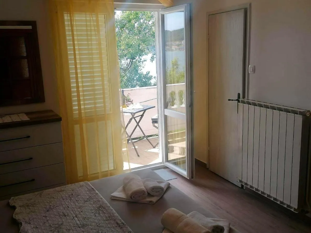 Apartments And Rooms Krstina Supetarska Draga