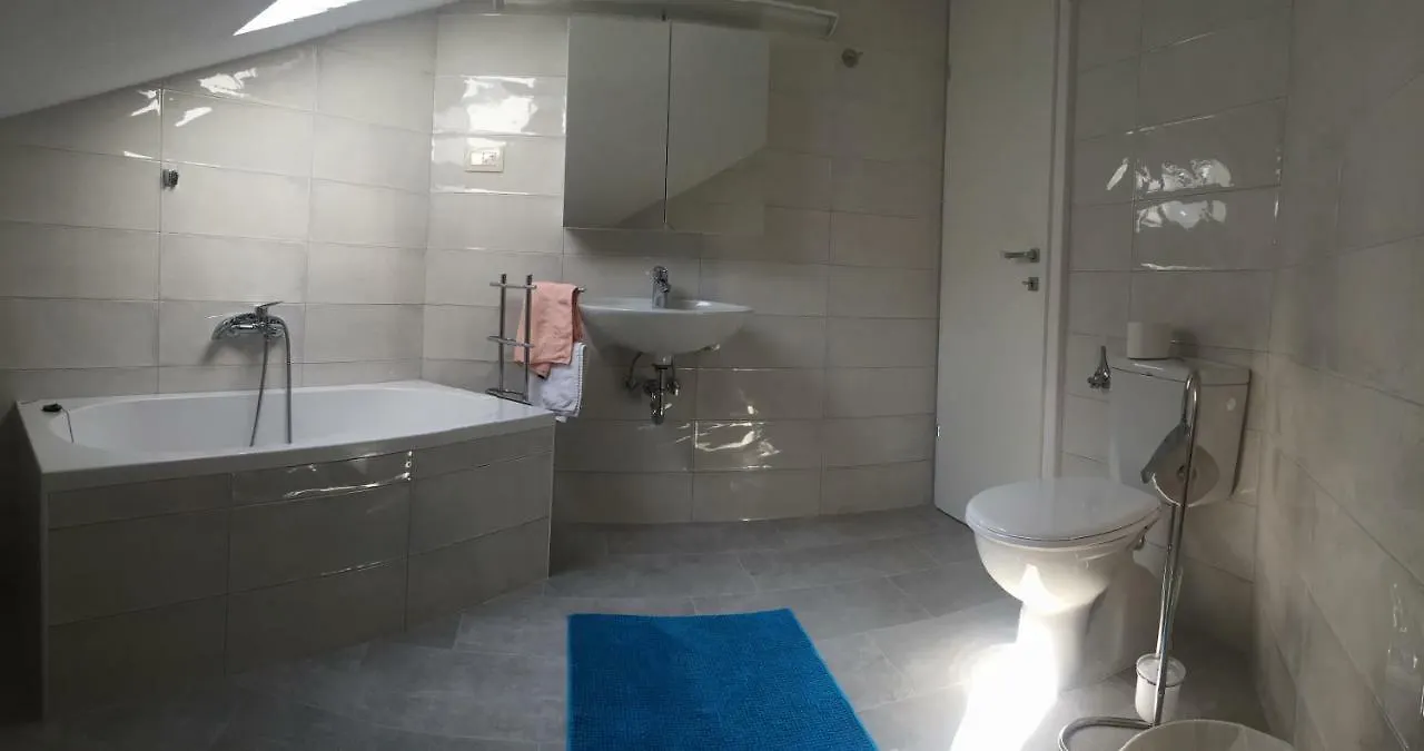Apartments And Rooms Krstina Supetarska Draga